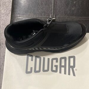 Cougar Black Sneakers with Sleek Design and Comfort